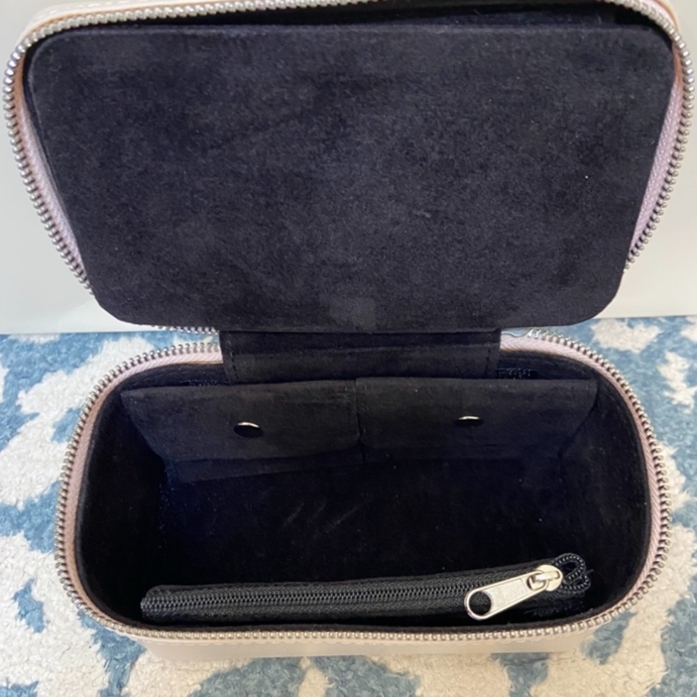 Pandora creme Leather Jewelry travel jewelry case! - Picture 3 of 3